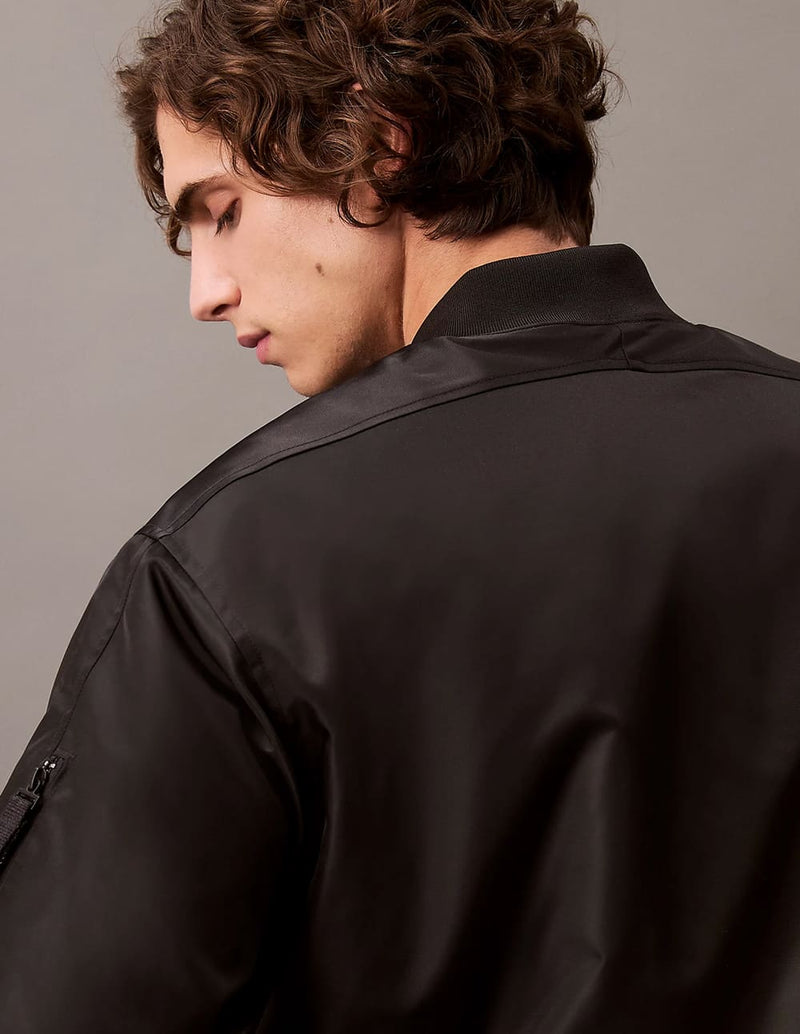 Chaqueta Bomber Calvin Klein Jeans de Nailon Acolchada Negra Hombre