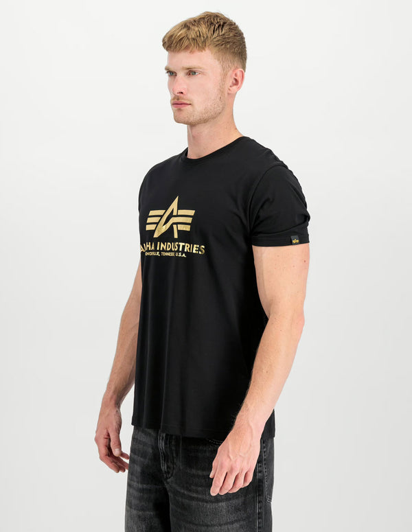 Camiseta Alpha Industries Basic Big Logo Foil Print Negra y Dorada Hombre