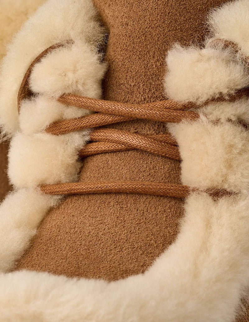 Botas UGG Classic Emee con Cordones Marrones Mujer