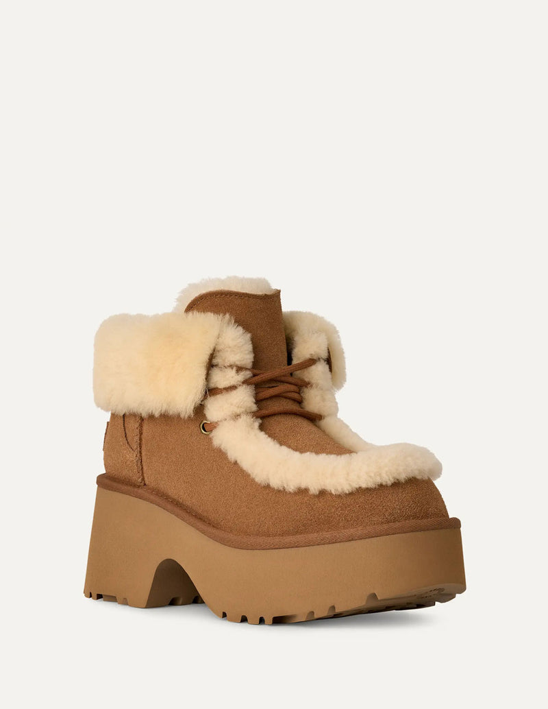 Botas UGG Classic Emee con Cordones Marrones Mujer