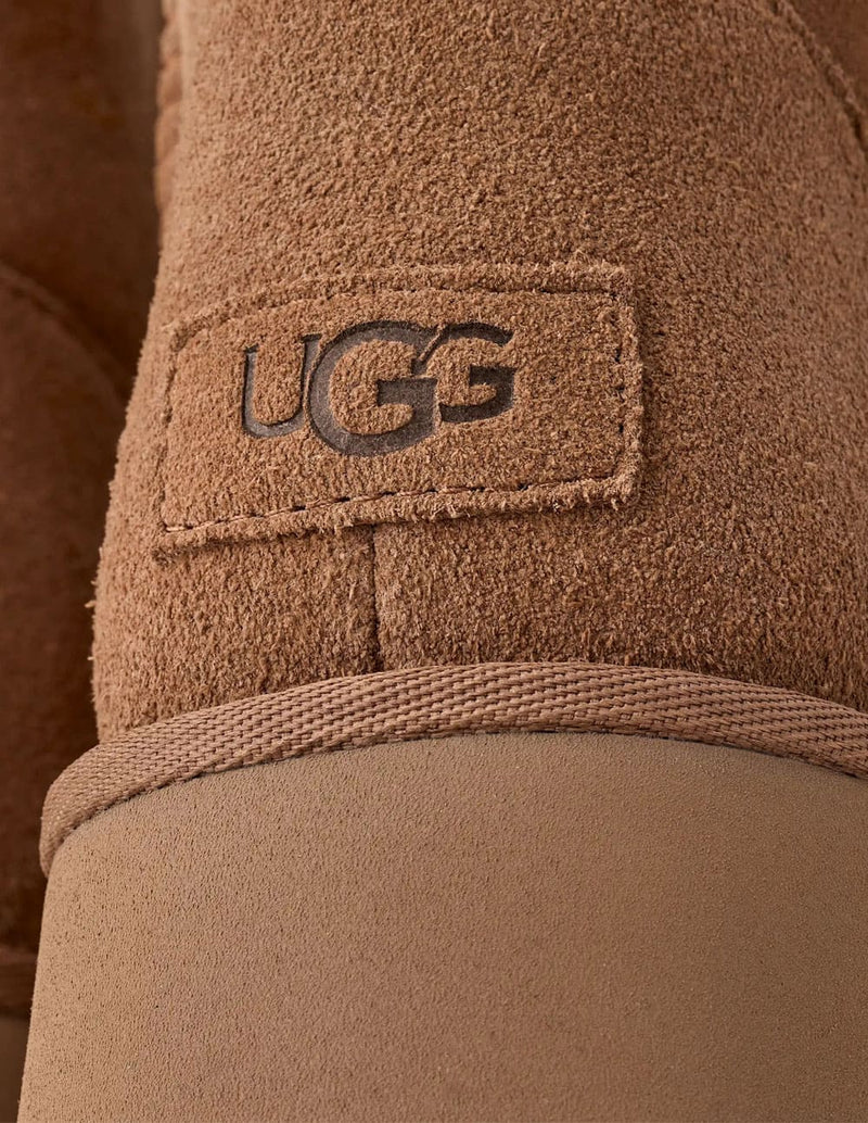 Botas UGG Classic Emee Marrones Mujer