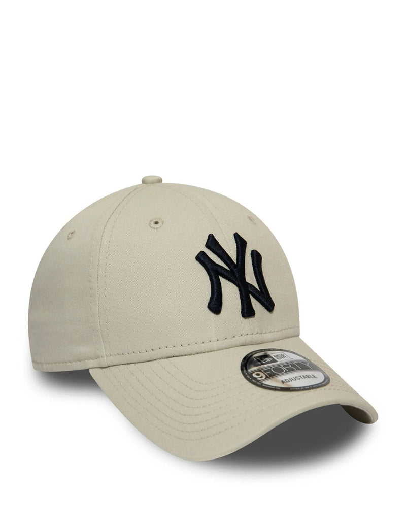 Gorra New Era New York Yankees Essential 9FORTY Beige Unisex