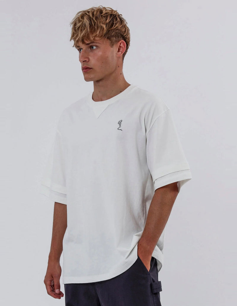 Camiseta RELIGION Double Sleeve Blanca Hombre