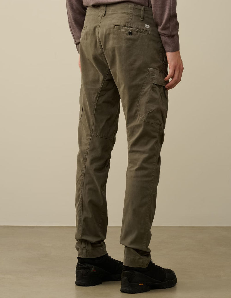 Pantalón C.P. Company Stretch Sateen Ergonomic Lens Verde Hombre