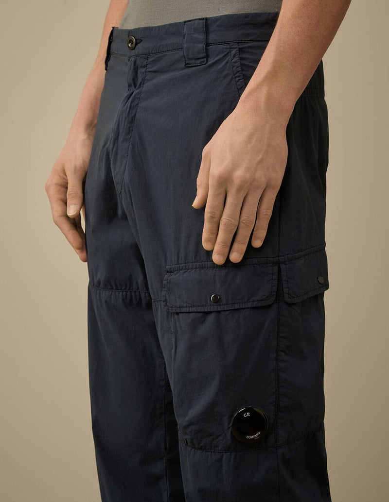Pantalón C.P. Company 50 Fili Strech Zip Loose Azul Hombre
