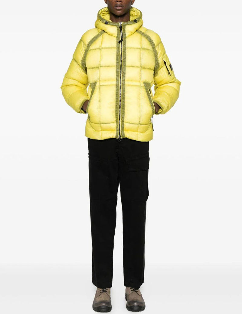 Plumas C.P. Company D.D. Shell Amarillo Hombre