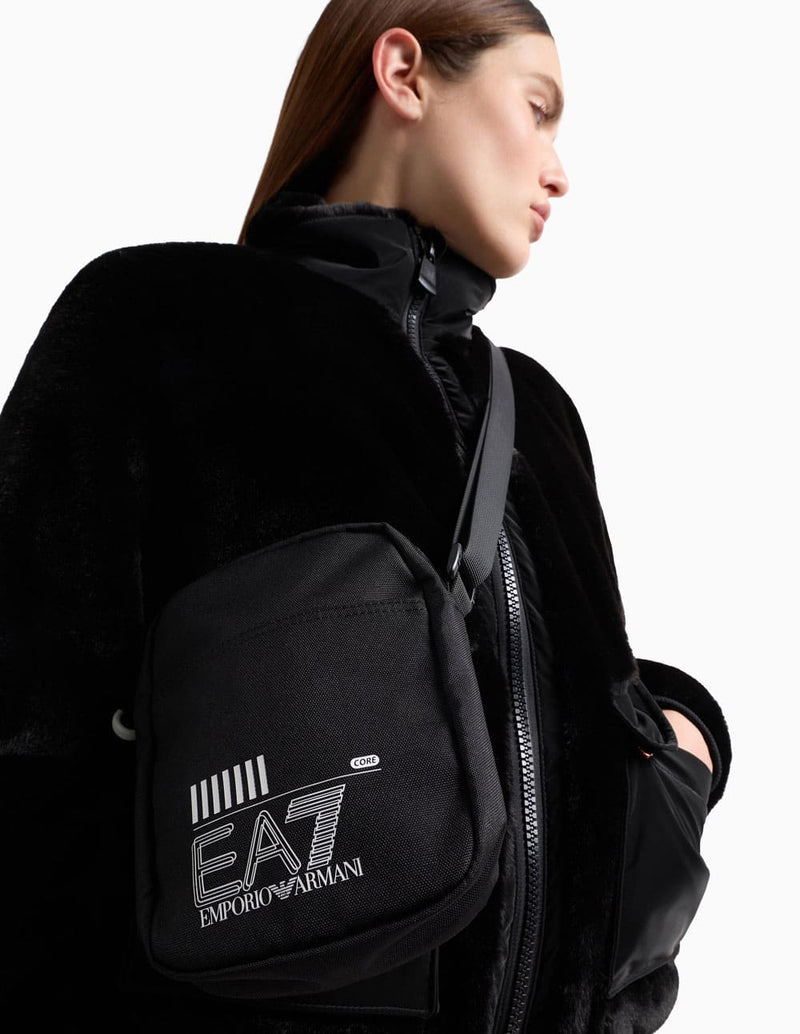 Bolso Bandolera Emporio Armani EA7 Train Core Negro Unisex 16 x 20 x 6