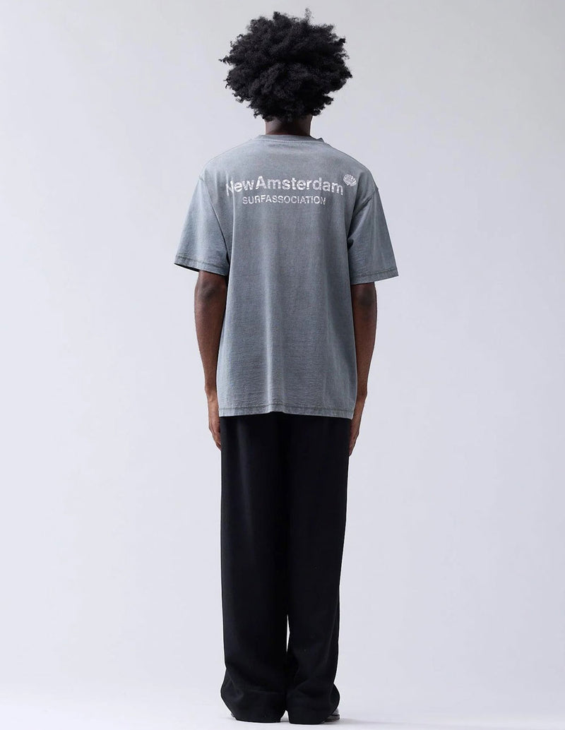 Camiseta New Amsterdam Lace Print Logo Gris Unisex 2502061003