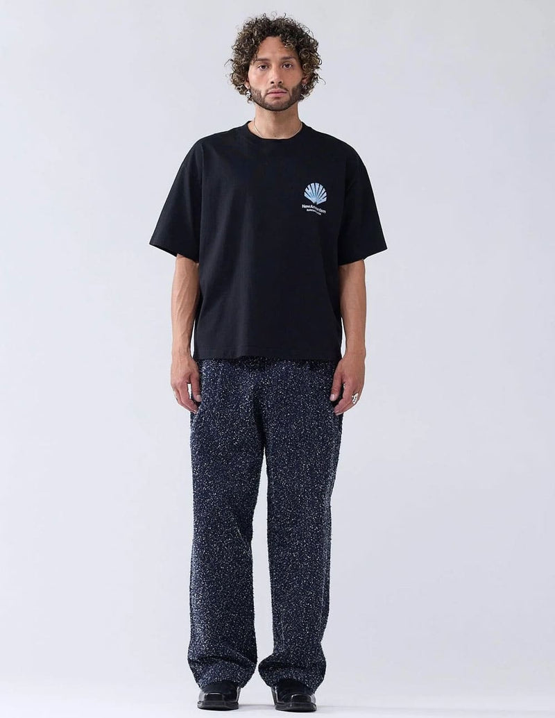 Camiseta New Amsterdam Line Up Negra Unisex