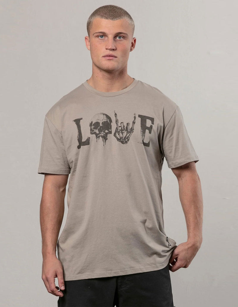 Camiseta RELIGION Love Graphic Beige Hombre