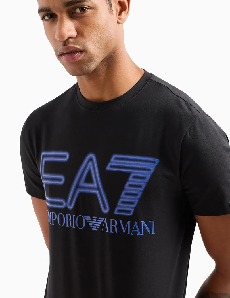 Camiseta Emporio Armani EA7 Logo Series Negra Hombre