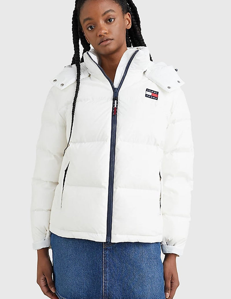 Anorak Tommy Jeans Alaska con Capucha y Parche Blanco Mujer