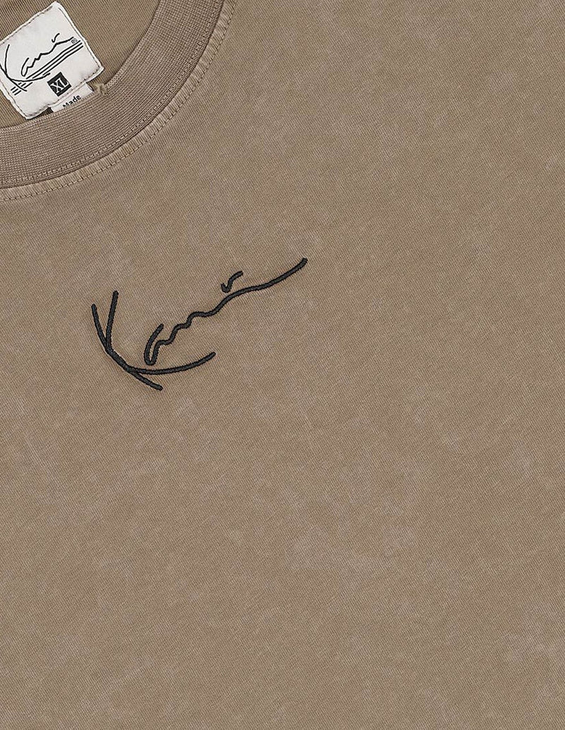 Camiseta Karl Kani con Logo Marrón Hombre