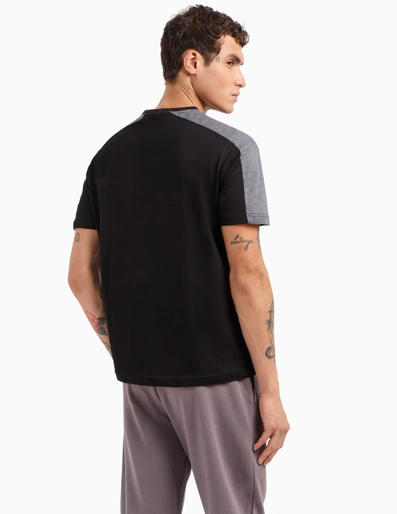 Camiseta Emporio Armani EA7 con Visibility Negra Hombre