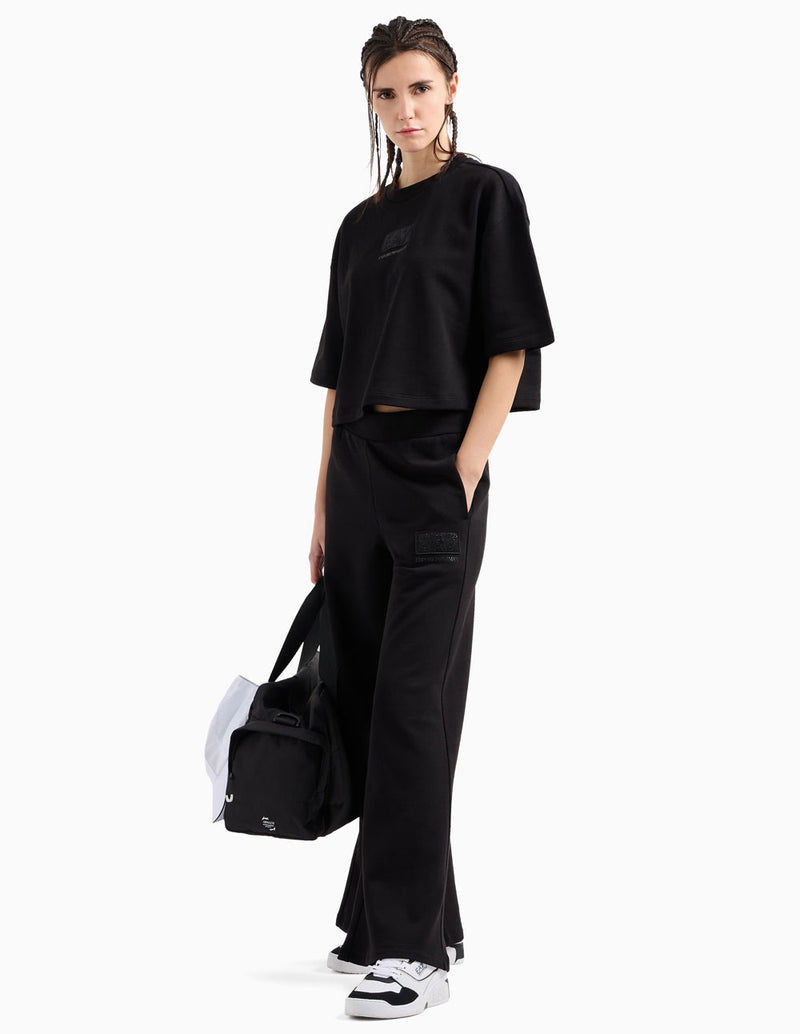 Camiseta Emporio Armani EA7 Cropped Logo Series Negra Mujer