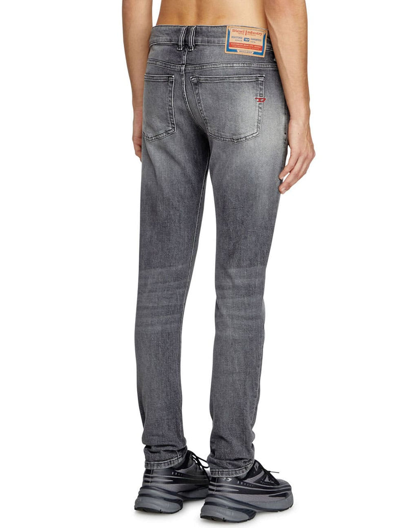 Pantalón Vaquero DIESEL 1979 Sleenker 0bmbs Gris Hombre
