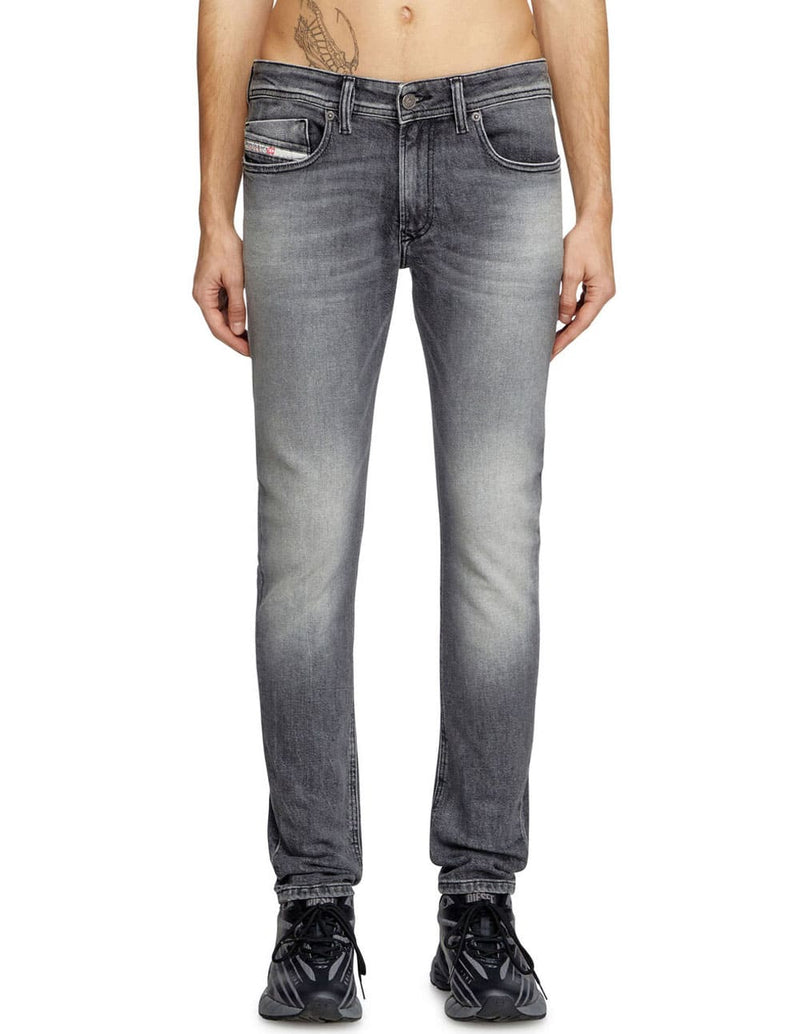 Pantalón Vaquero DIESEL 1979 Sleenker 0bmbs Gris Hombre