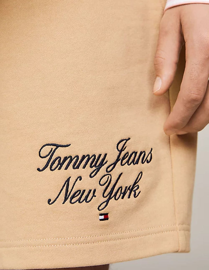 Pantalón Corto Tommy Jeans con Logo Beige Hombre