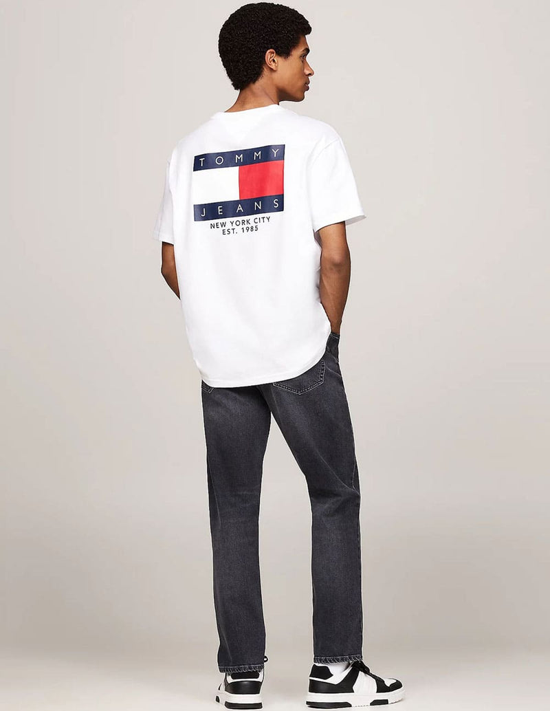 Camiseta Tommy Jeans con Logo en la Espalda Blanca Hombre