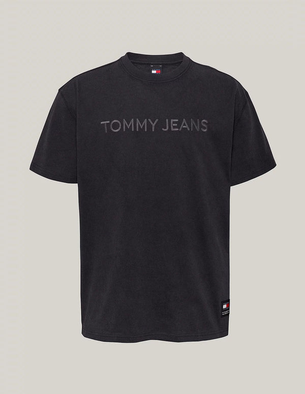 Camiseta Tommy Jeans con Logo Bordado Negra Hombre