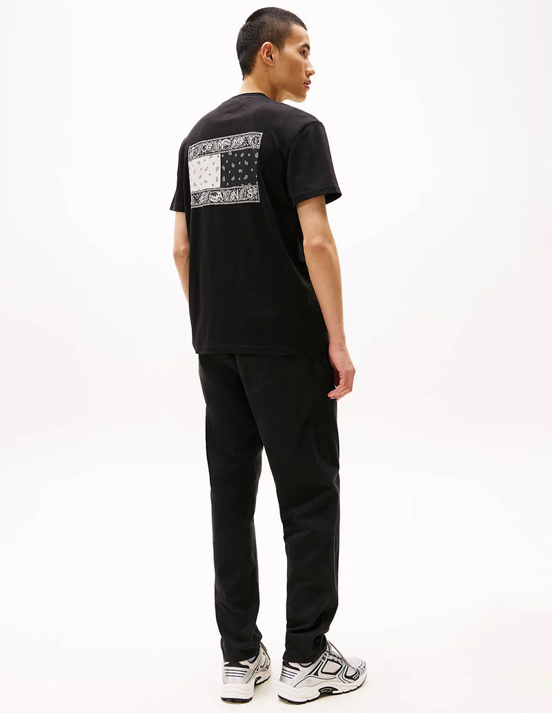 Camiseta Tommy Jeans con Estampado en la Espalda Negra Hombre