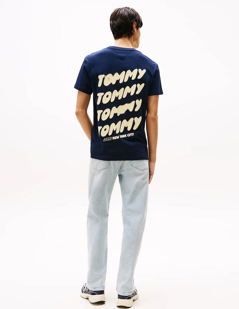 Camiseta Tommy Jeans con Logo en la Espalda Azul Hombre