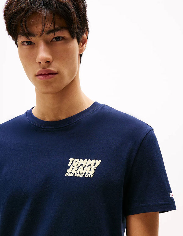 Camiseta Tommy Jeans con Logo en la Espalda Azul Hombre