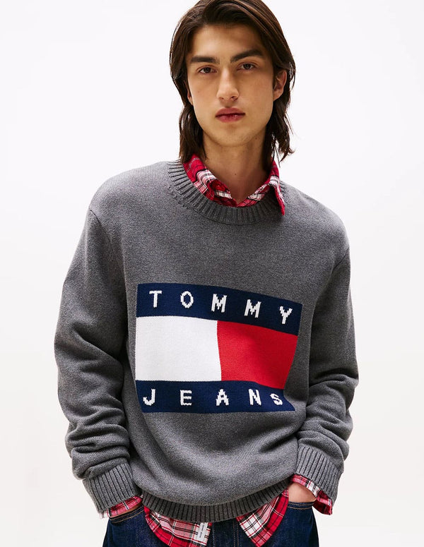 Jersey Tommy Jeans Logo Patch Gris Hombre
