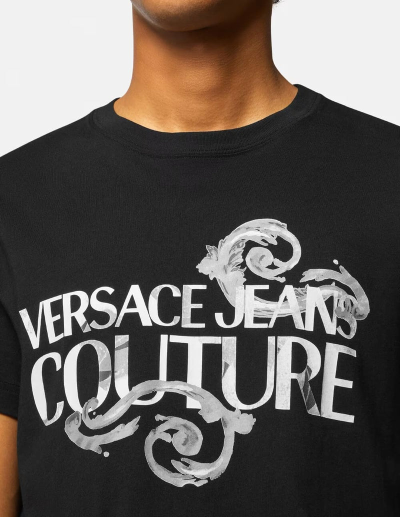 Camiseta Versace Jeans Couture con Logo Watercolour Negra Hombre