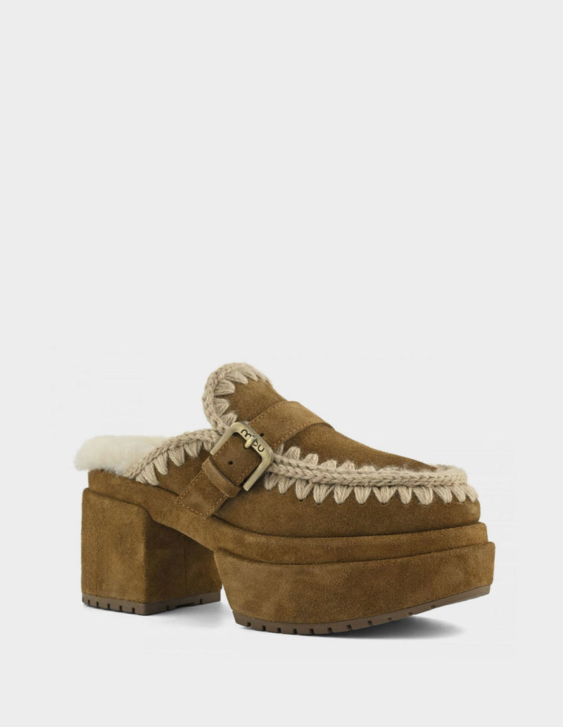 MOU Platform Clog Buckel Strap Marrones Mujer