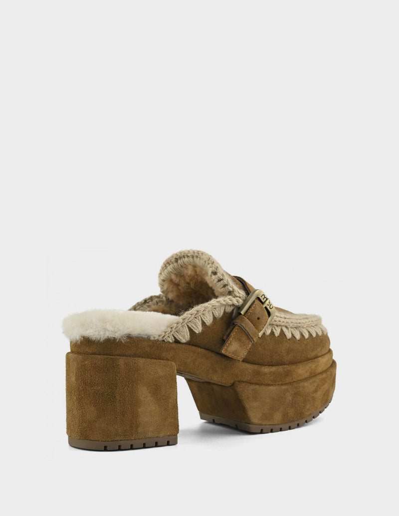 MOU Platform Clog Buckel Strap Marrones Mujer