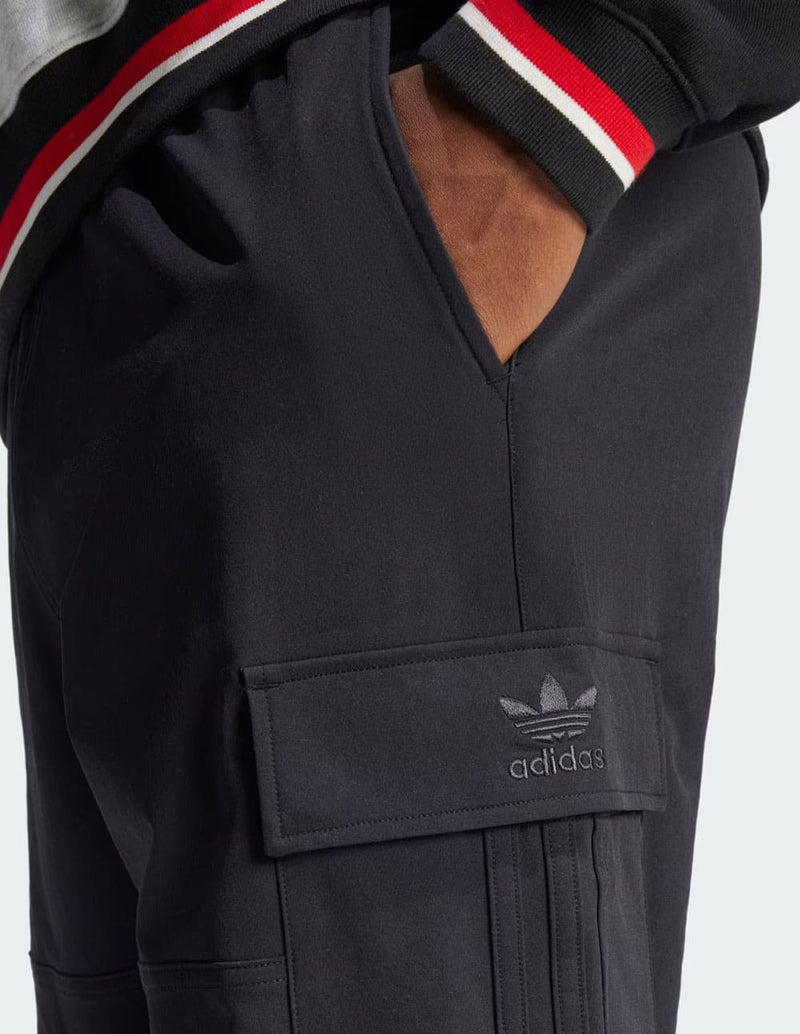 Pantalón adidas Quad Cargo Negro Hombre