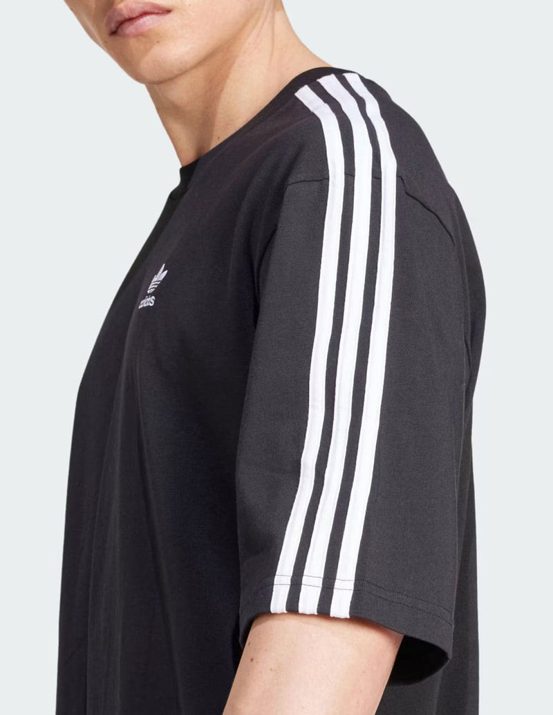 Camiseta adidas Oversized Negra Hombre