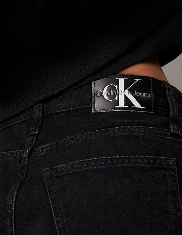 Pantalón Corto Calvin Klein Jeans Mom Negro Mujer