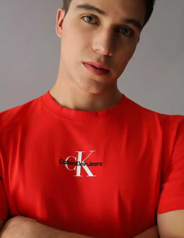 Camiseta Calvin Klein Jeans con Logo Monograma Roja Hombre