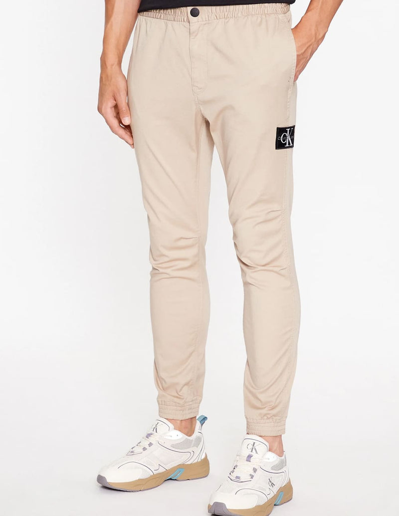 Pantalón Calvin Klein Jeans con Logo Beige Hombre