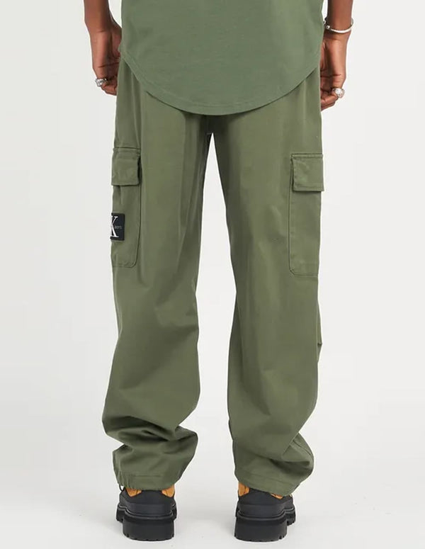 Pantalón Cargo Calvin Klein Jeans con Logo Verde Hombre