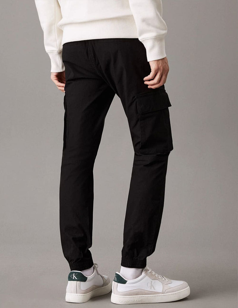 Pantalón Cargo Calvin Klein Jeans Skinny de Ripstop Negro Hombre