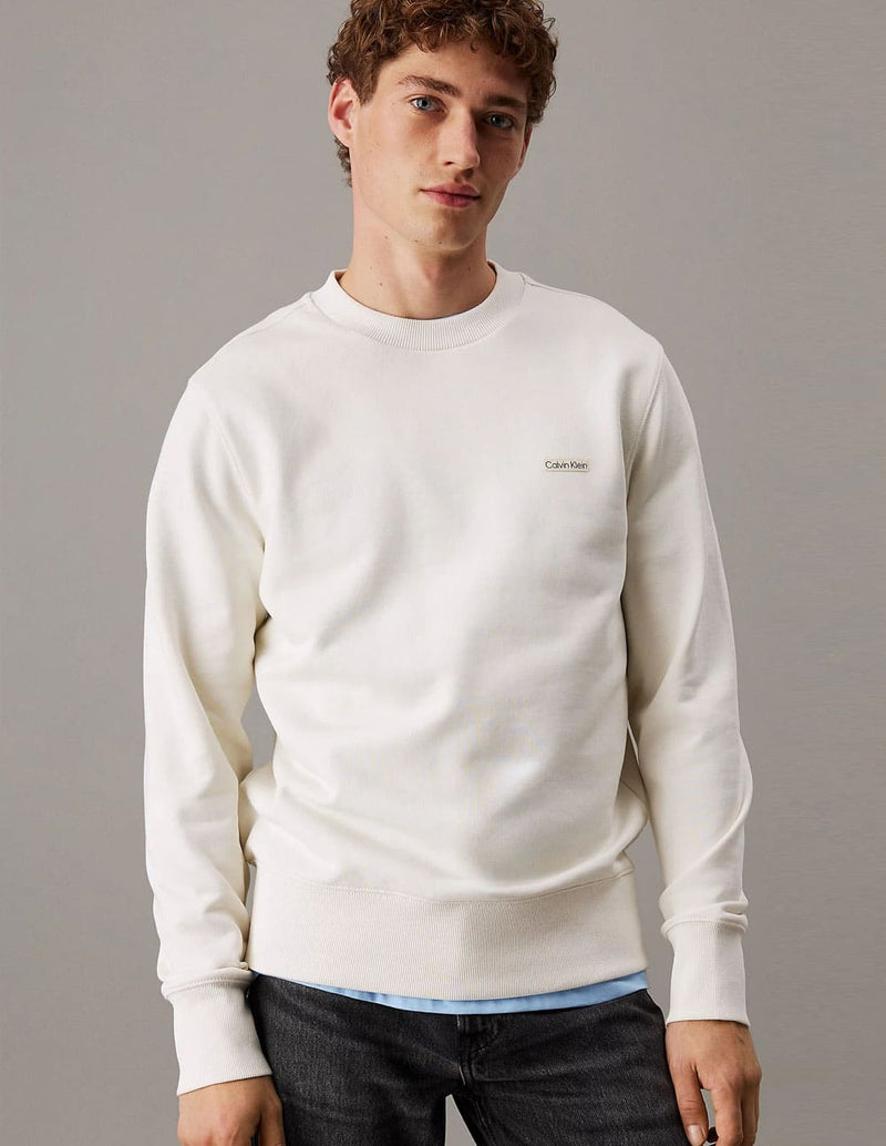 Sudadera Calvin Klein Jeans con Insignia Blanca Hombre