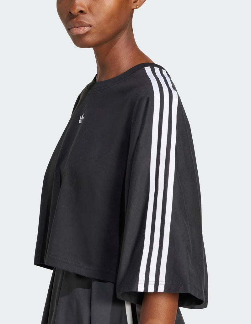 Camiseta adidas Adilenium Season 3 Boxy Oversized Negra Mujer