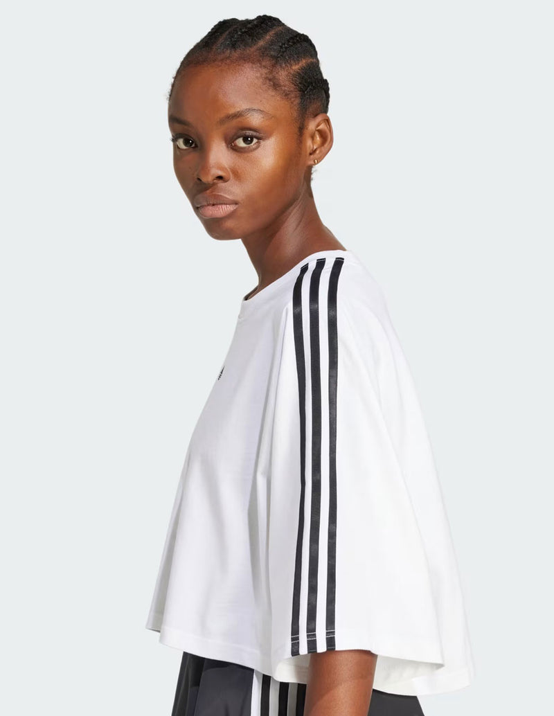 Camiseta adidas Adilenium Season 3 Boxy Oversized Blanca Mujer