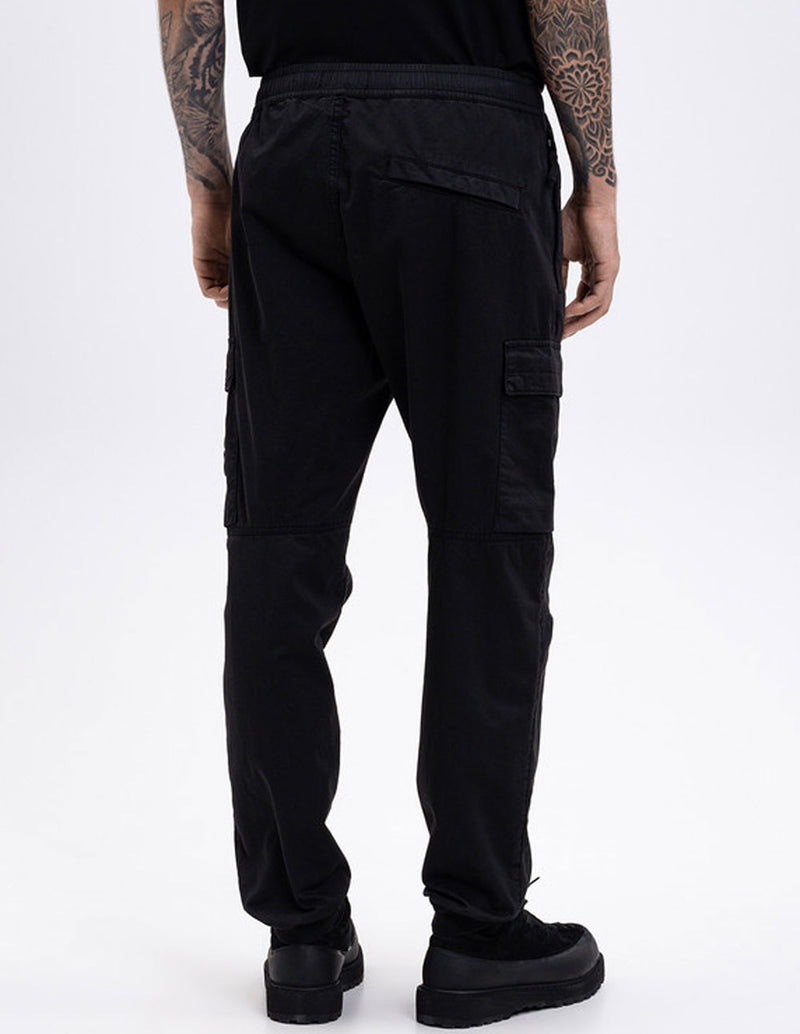 Pantalón Cargo Stone Island con Logo Negro Hombre