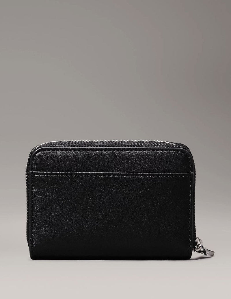 Cartera Calvin Klein Jeans con Logo Negra Mujer 11 x 8 x 3