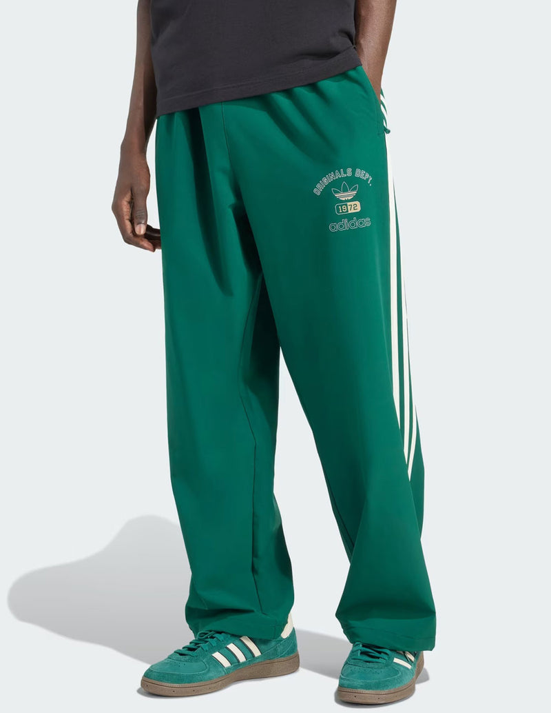 Pantalón adidas Dpt. Woven Firebird Verde Hombre