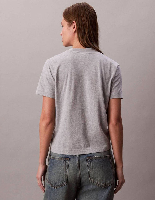 Camiseta Calvin Klein Jeans con Logo Gris Mujer