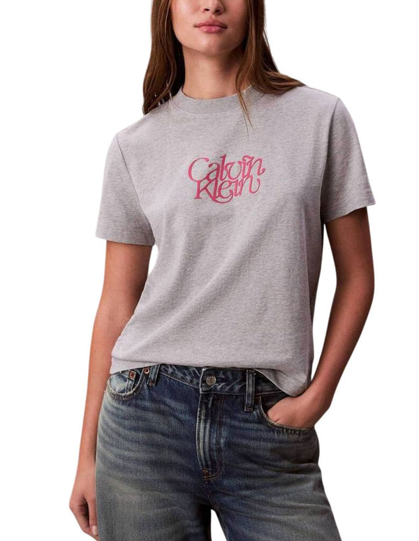 Camiseta Calvin Klein Jeans con Logo Gris Mujer