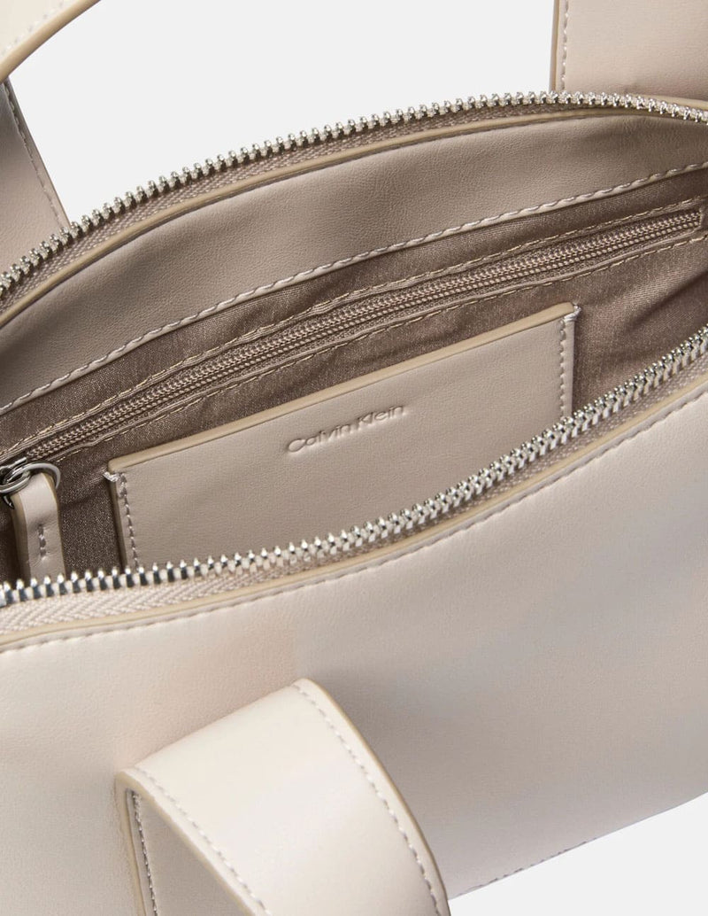 Bolso Calvin Kelin Jeans de Mano Cruzado Gris Mujer 15 x 24 x 7