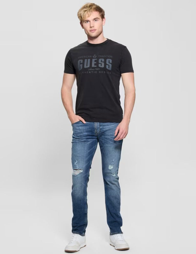 Camiseta GUESS con Logo Frontal Negra Hombre