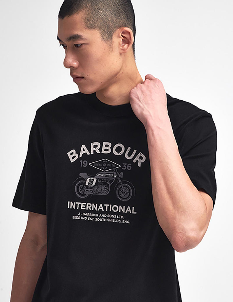 Camiseta Barbour Cafe Graphic Negra Hombre