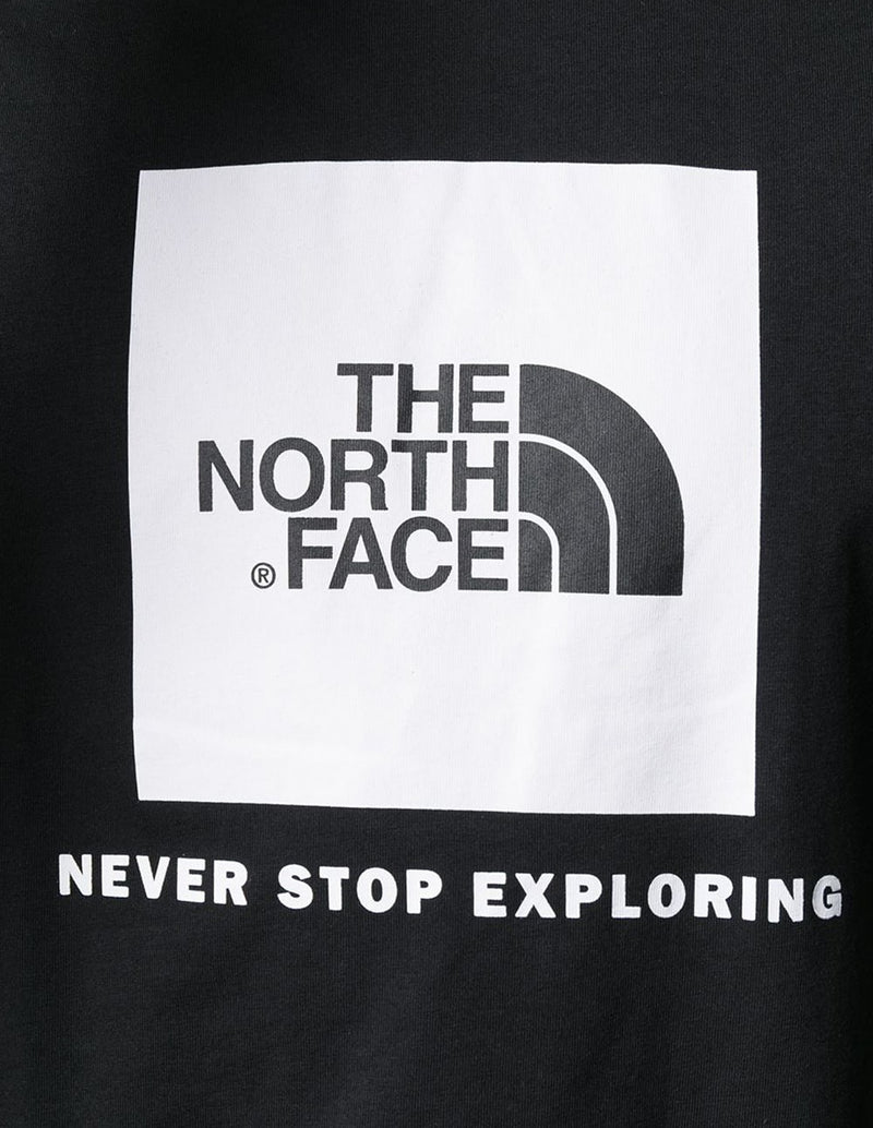 Camiseta The North Face Raglan Red Box Negra Hombre